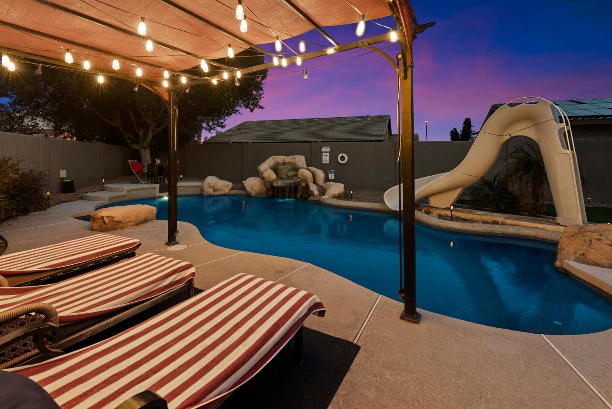 5 Bedroom 4 Bath Boutique Home Premium Location + Heated Pool Option 格伦代尔 外观 照片